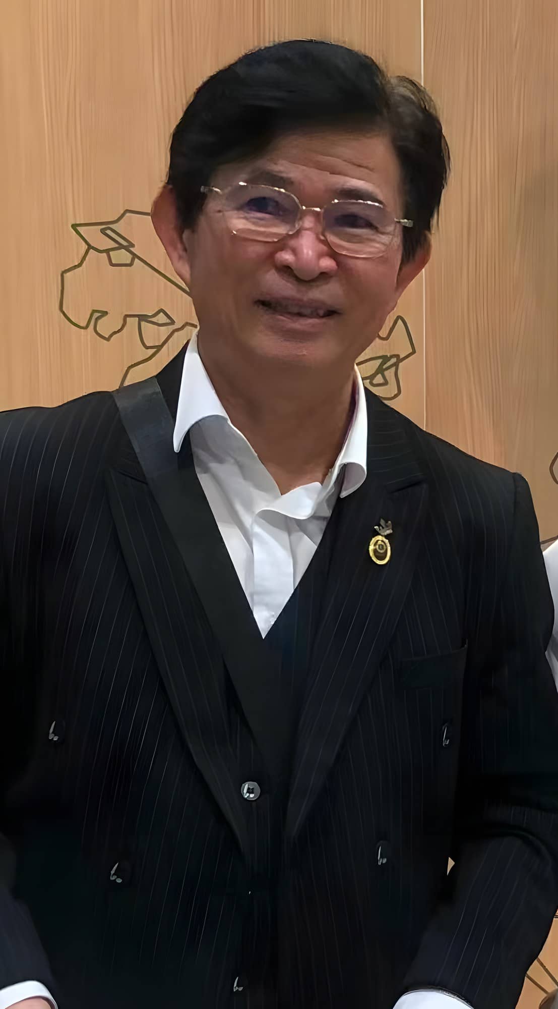 卢武约翰 · 欧美生物医学科技集团 董事局主席