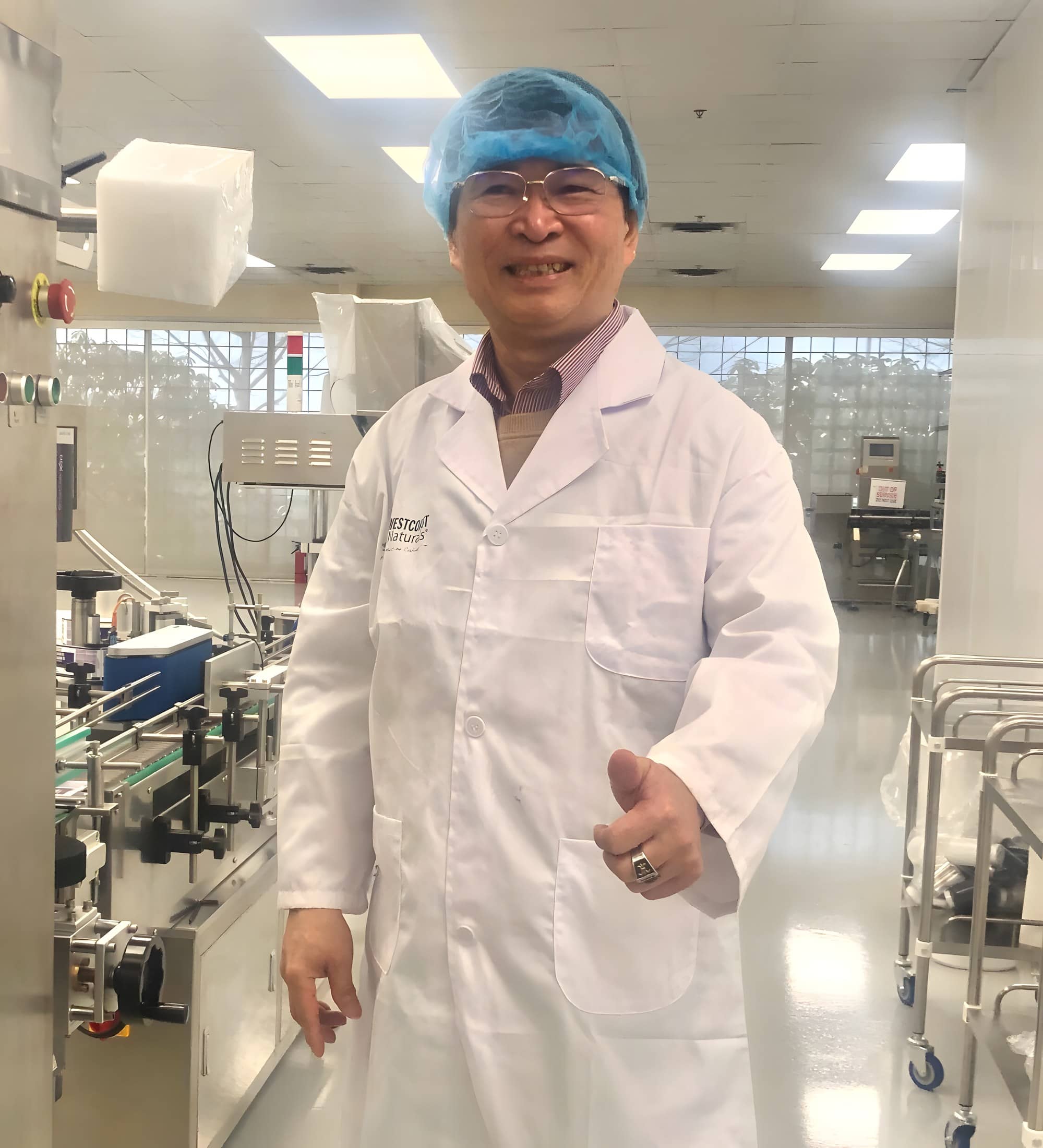 走访加拿大合作工厂生产线